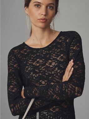 Anthropologie Black Floral Lace Long-Sleeve Top. Great condition size XS